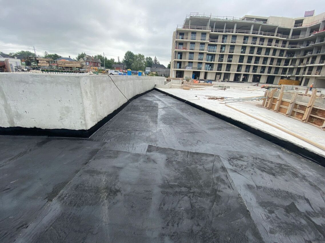 Membrane liquide dalle trefond Québec HIZO