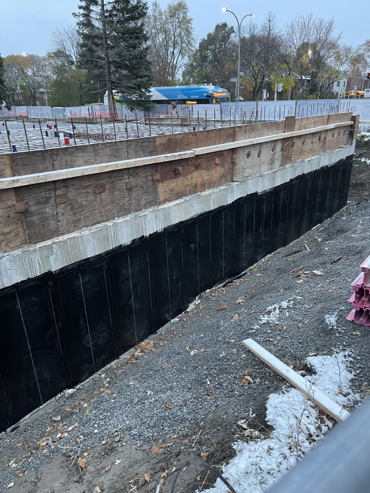 Membrane thermosoudee fondation résidentielle Québec HIZO